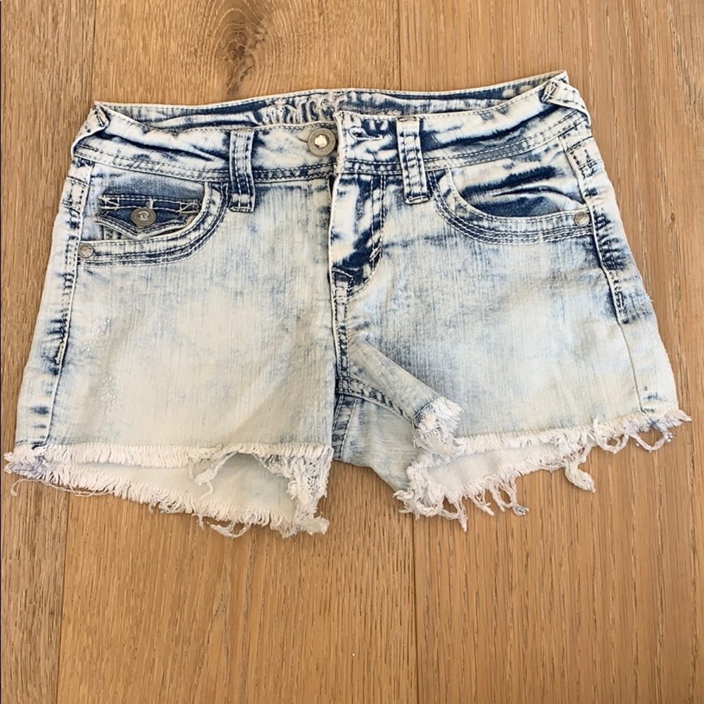 Light wash denim shorts